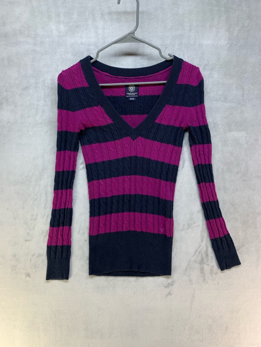 American Eagle Sweater Purple Blue Sz M Cable Knit V Neck Striped Elena Gilbert